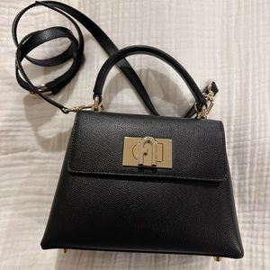 FURLA 1927
Top Handle Mini Nero (w/ dust bag)
